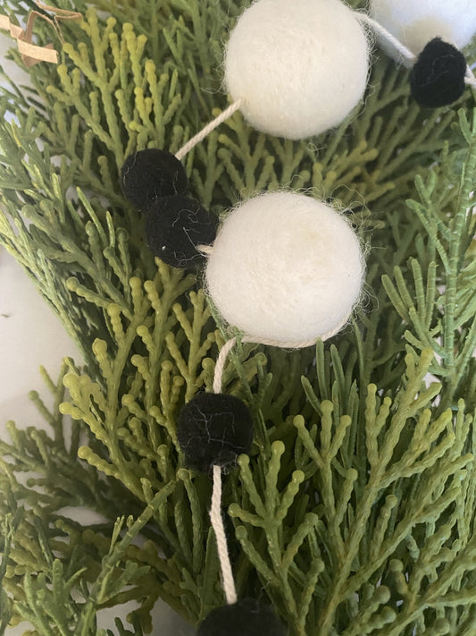 Black and White Felt Ball Garland - Homeboxed