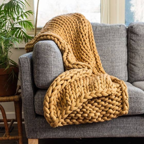 Chunky Knit Throw - Homeboxed